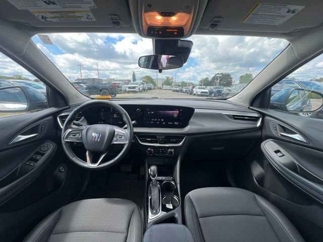 Used 2024 Buick Encore GX Preferred w/ Comfort Package FWD image 17