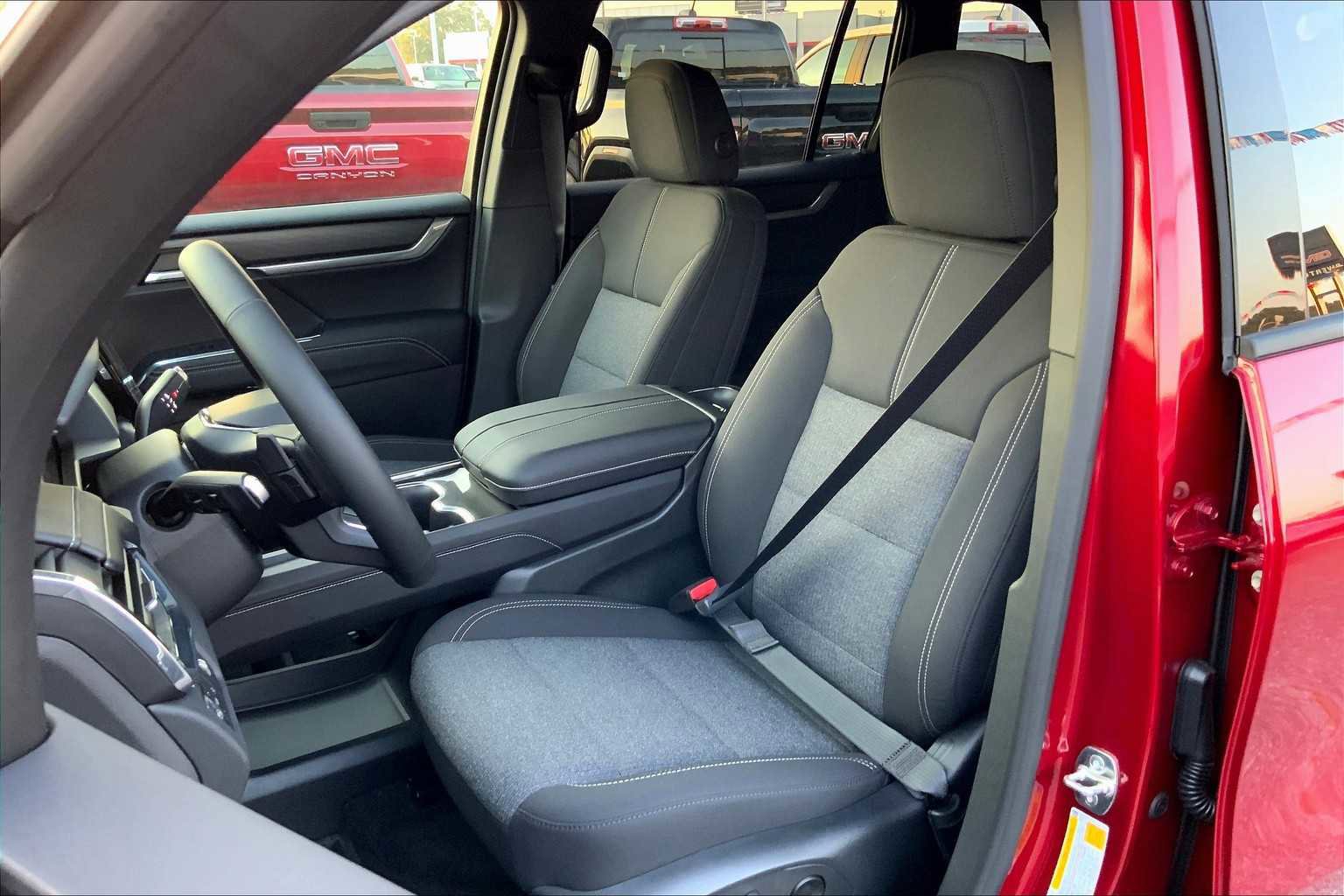 New 2026 GMC Acadia Elevation w/ LPO, Floor Liner Package image 9