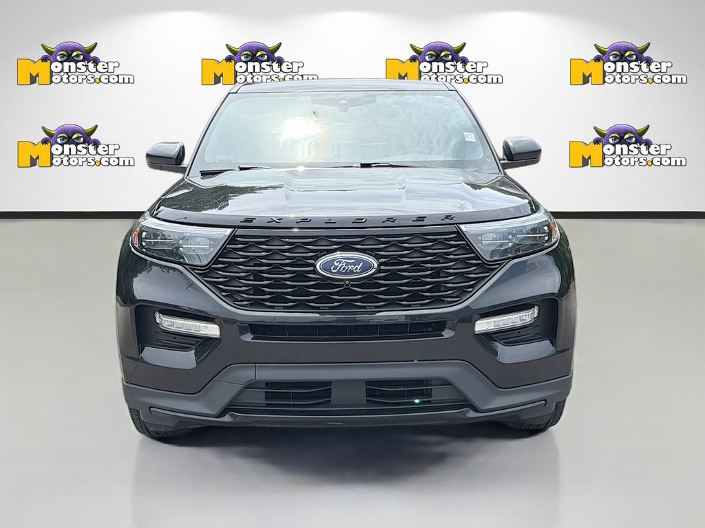 Used 2022 Ford Explorer ST-Line w/ Class IV Trailer Tow Package AWD/4WD image 2