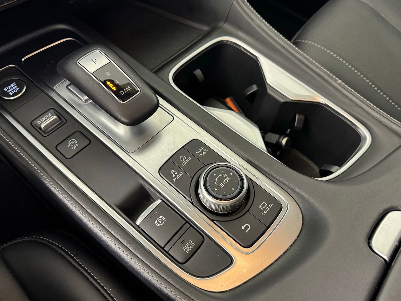 Used 2023 INFINITI QX60 Luxe w/ Performance Audio Package image 23