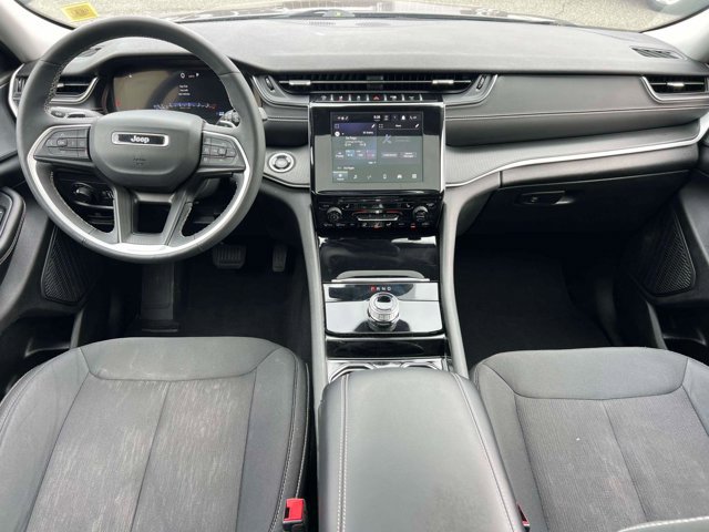 Certified 2023 Jeep Grand Cherokee Laredo w/ Luxury Tech Group I AWD/4WD image 13