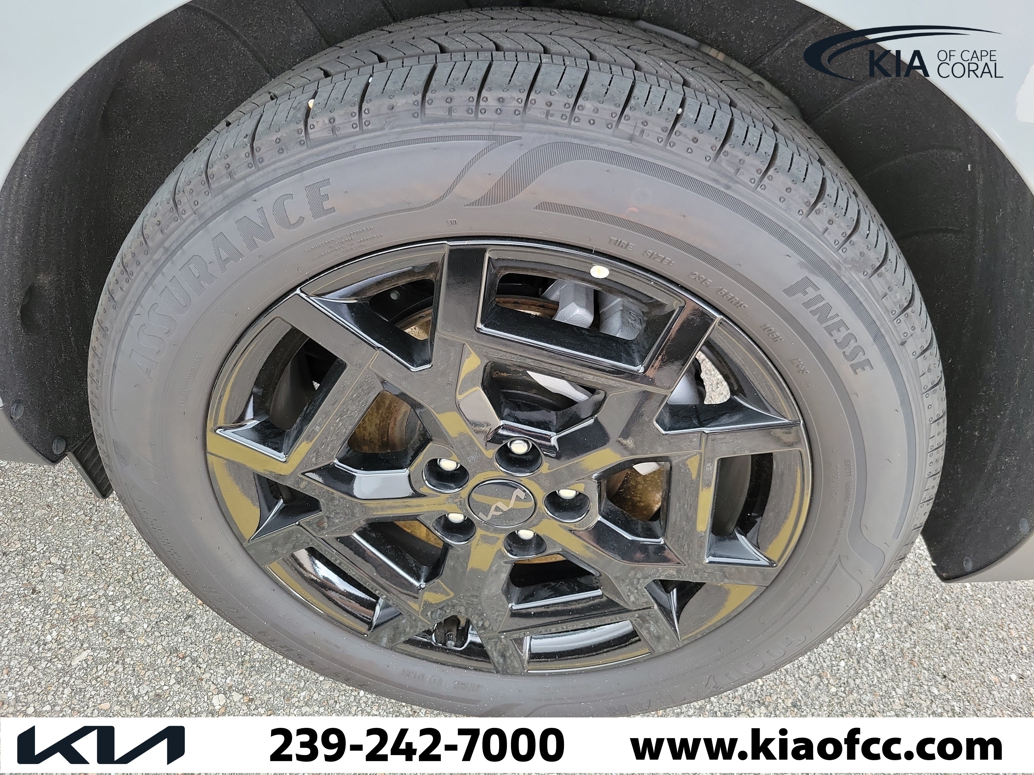 Certified 2026 Kia Carnival SX Prestige FWD image 6