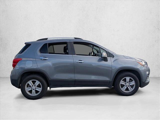 Used 2019 Chevrolet Trax LT w/ LT Convenience Package image 4