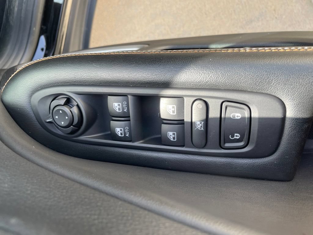 Used 2021 Jeep Compass Sport FWD image 16