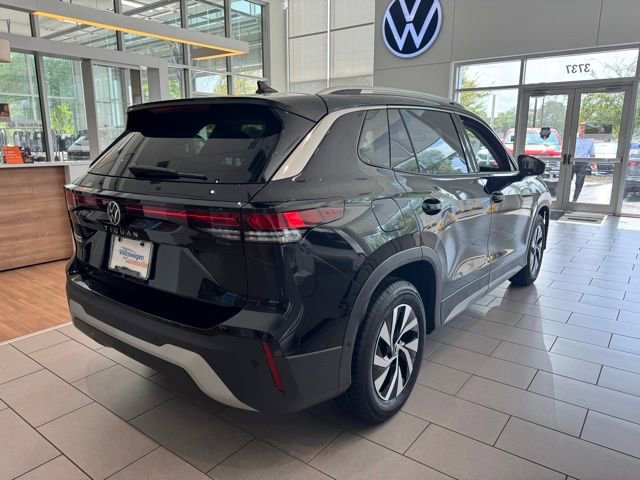 New 2025 Volkswagen Tiguan S FWD image 6