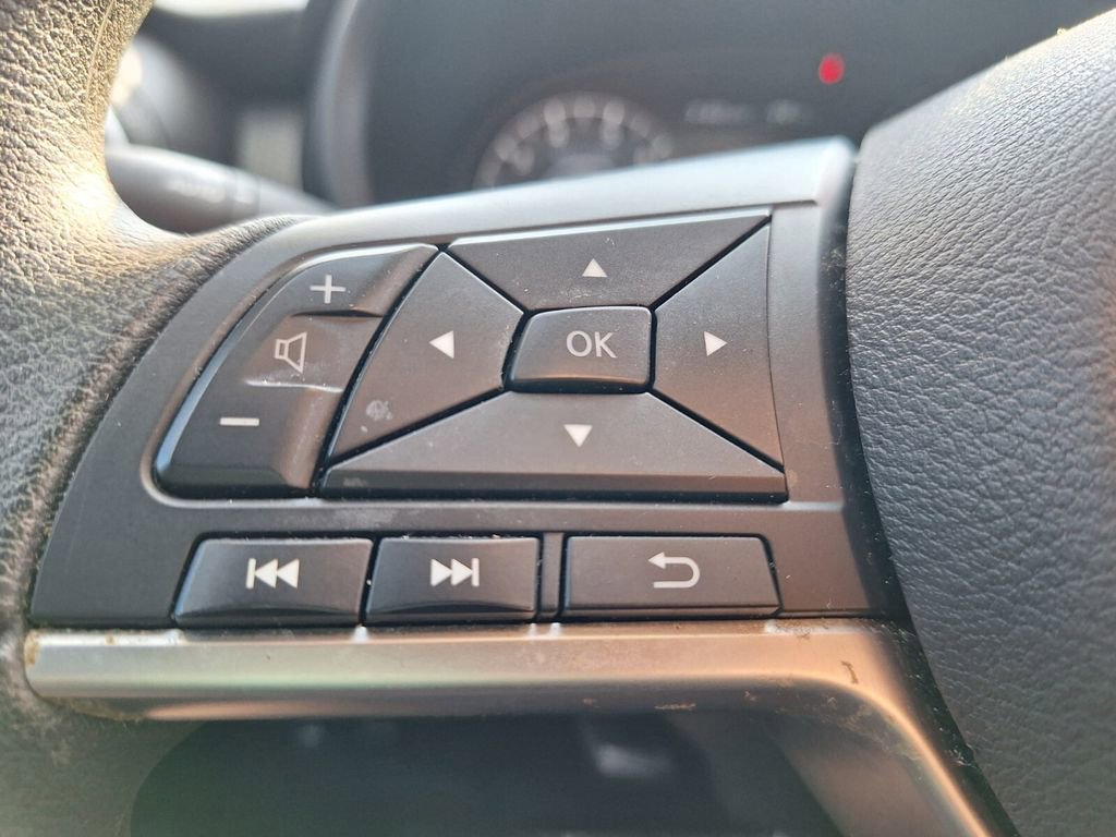 Certified 2023 Nissan Kicks SV image 12