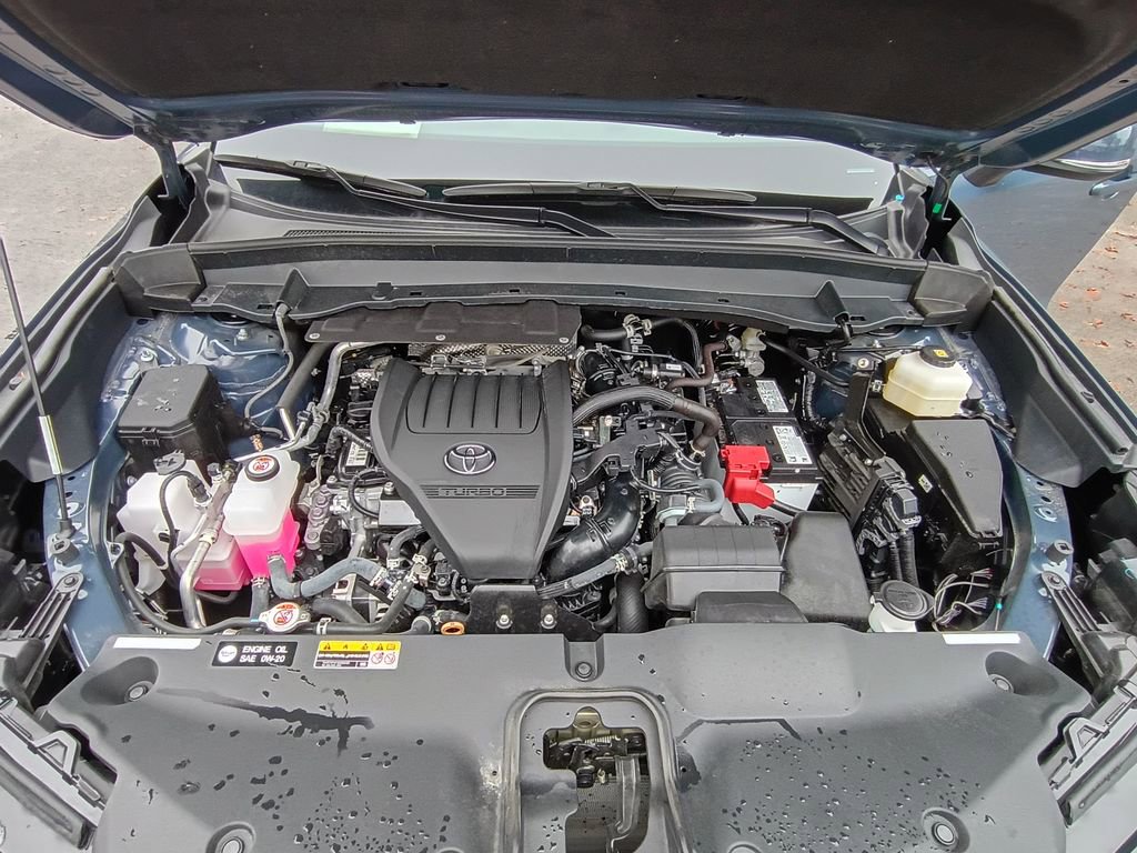 Used 2025 Toyota Grand Highlander AWD image 12