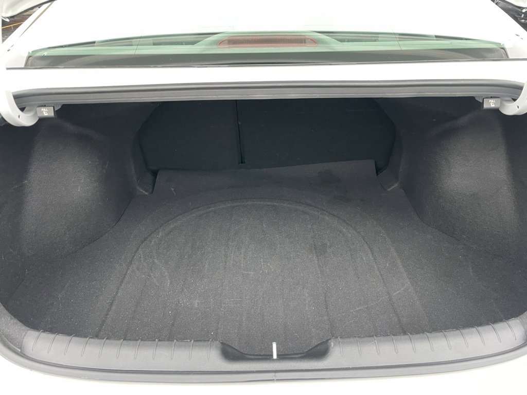 Used 2025 Hyundai Elantra SEL image 33