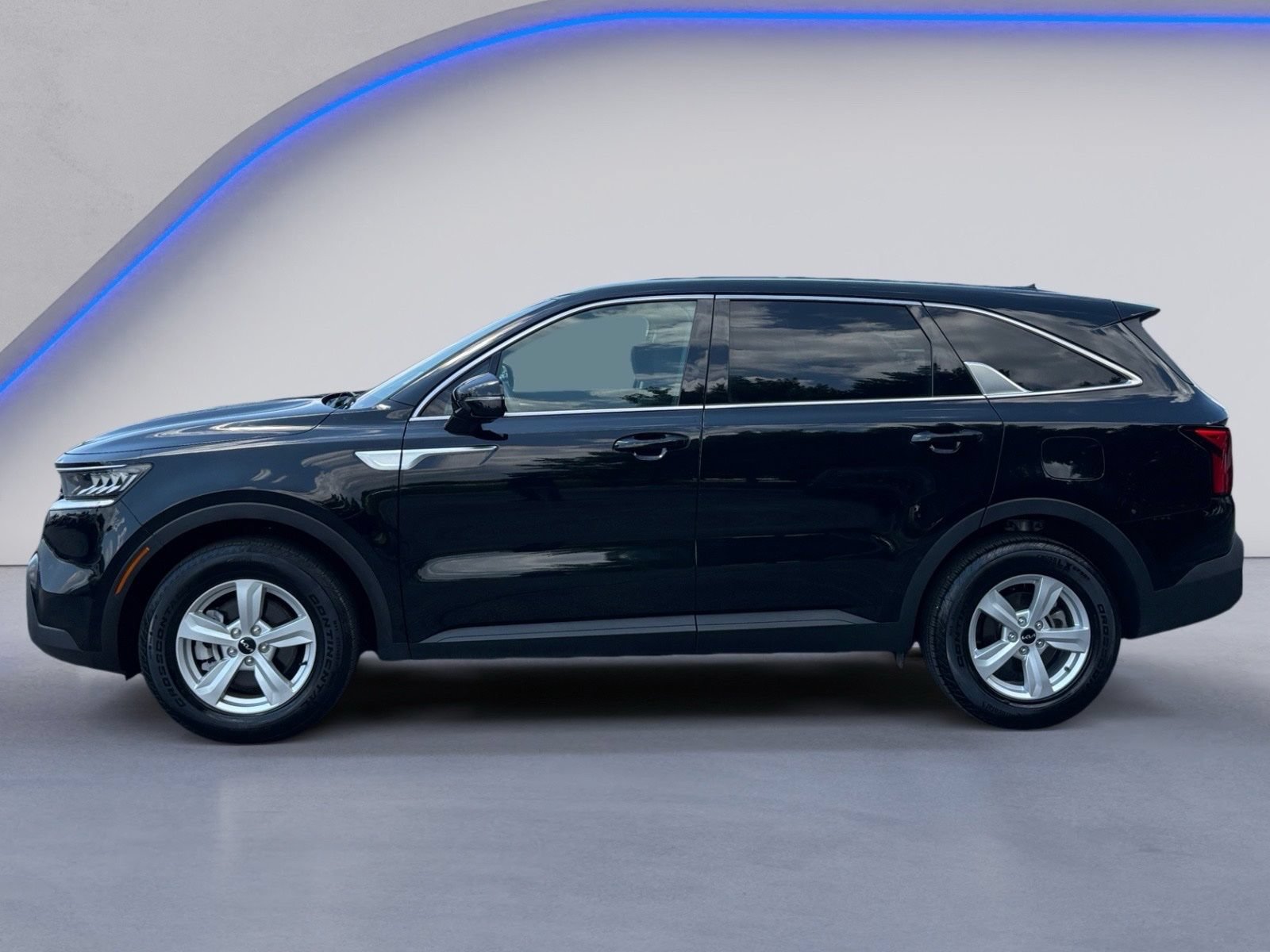 Used 2023 Kia Sorento LX FWD image 7