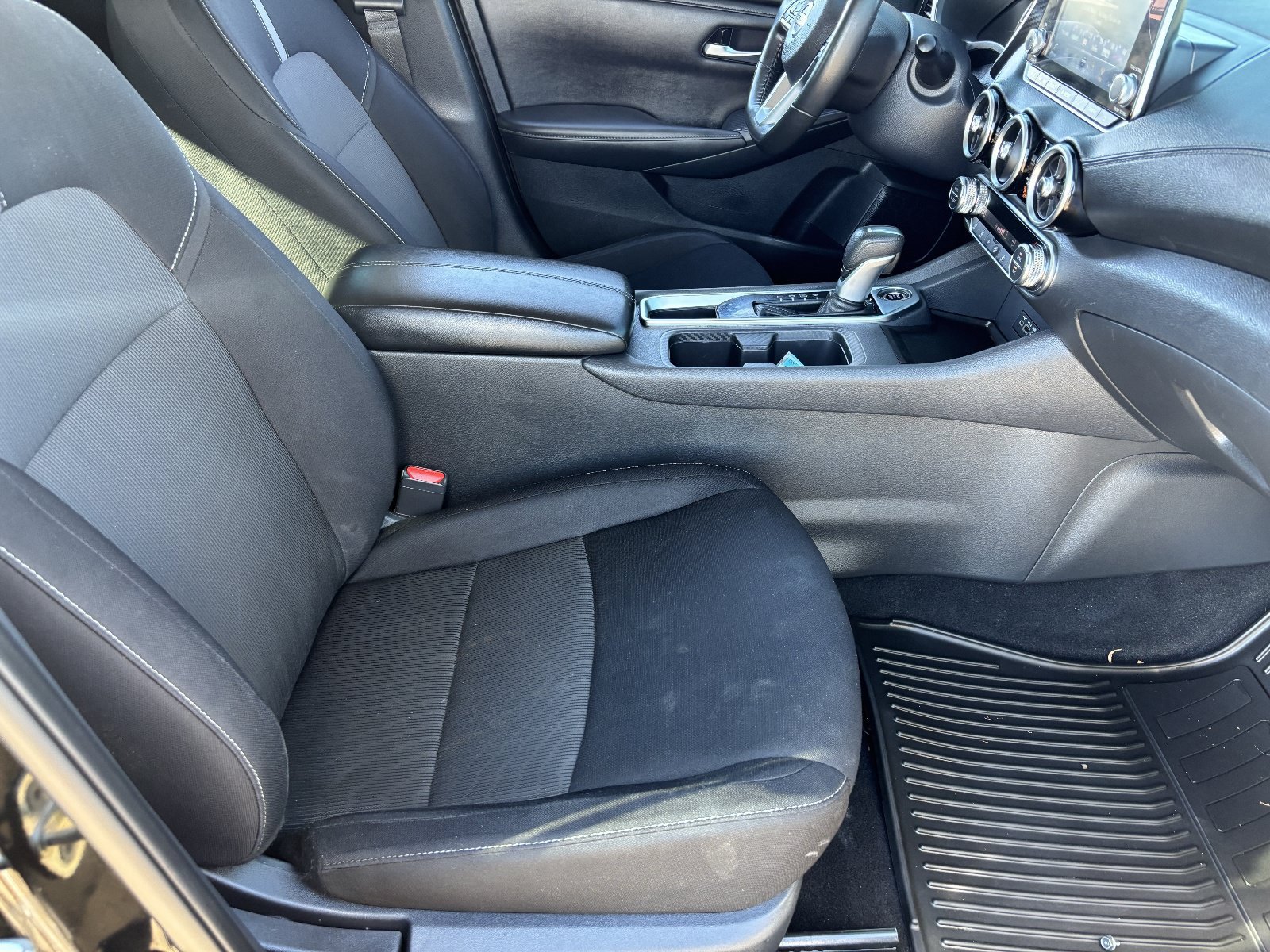 Used 2021 Nissan Sentra SV FWD image 12