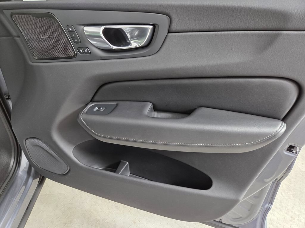 Used 2021 Volvo XC60 T5 Inscription FWD image 33