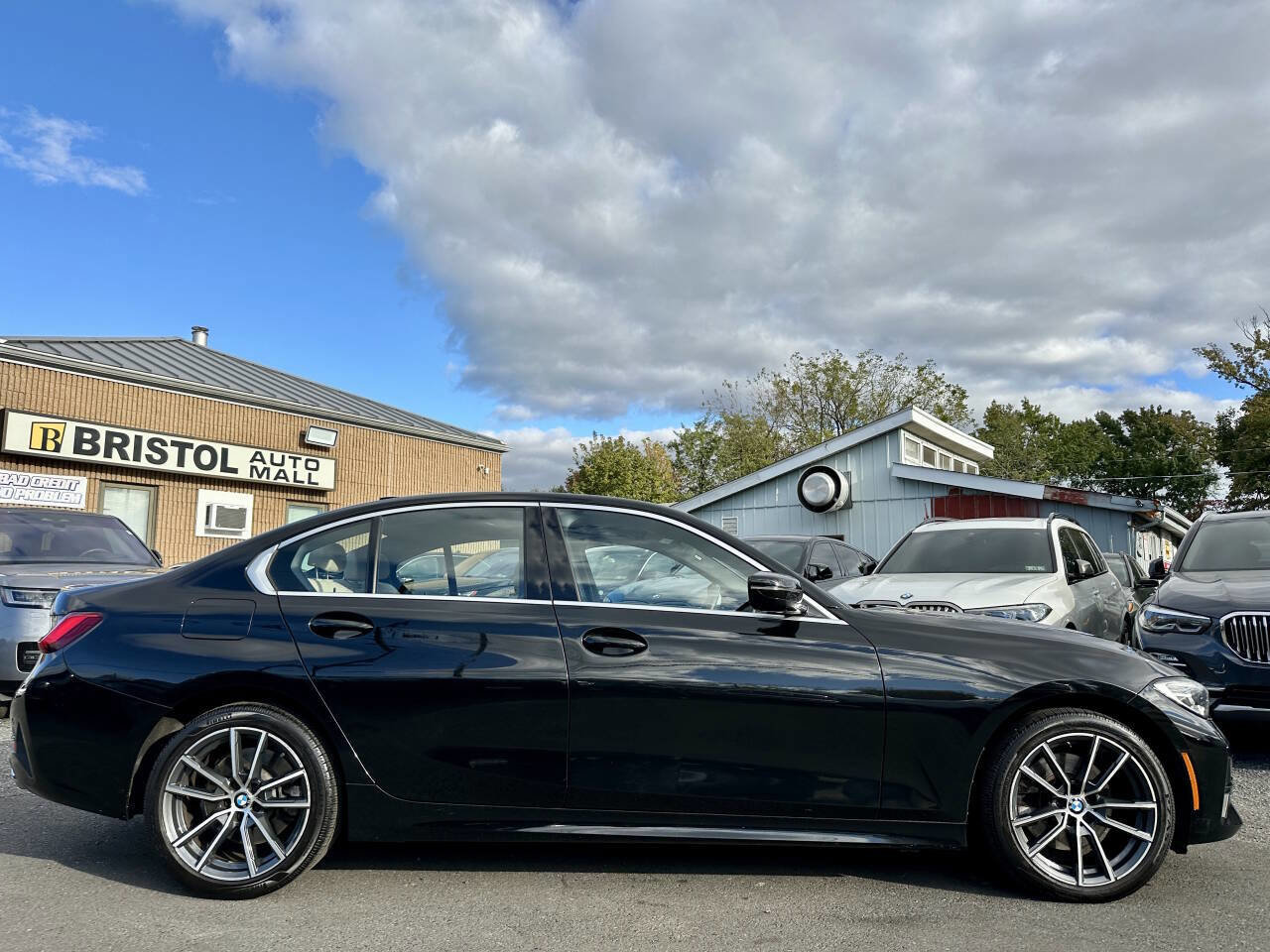 Used 2020 BMW 330i xDrive Sedan w/ Convenience Package AWD/4WD image 8