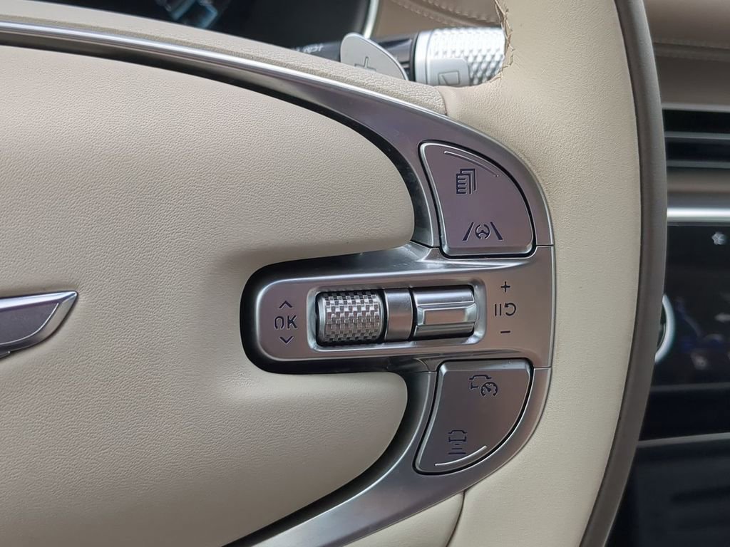 Used 2024 Genesis GV80 3.5T w/ Prestige Matte Package image 21