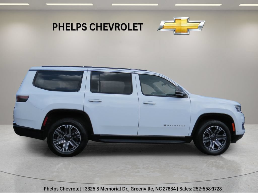 Used 2024 Jeep Wagoneer Series II w/ Flexible Seating Group RWD image 9