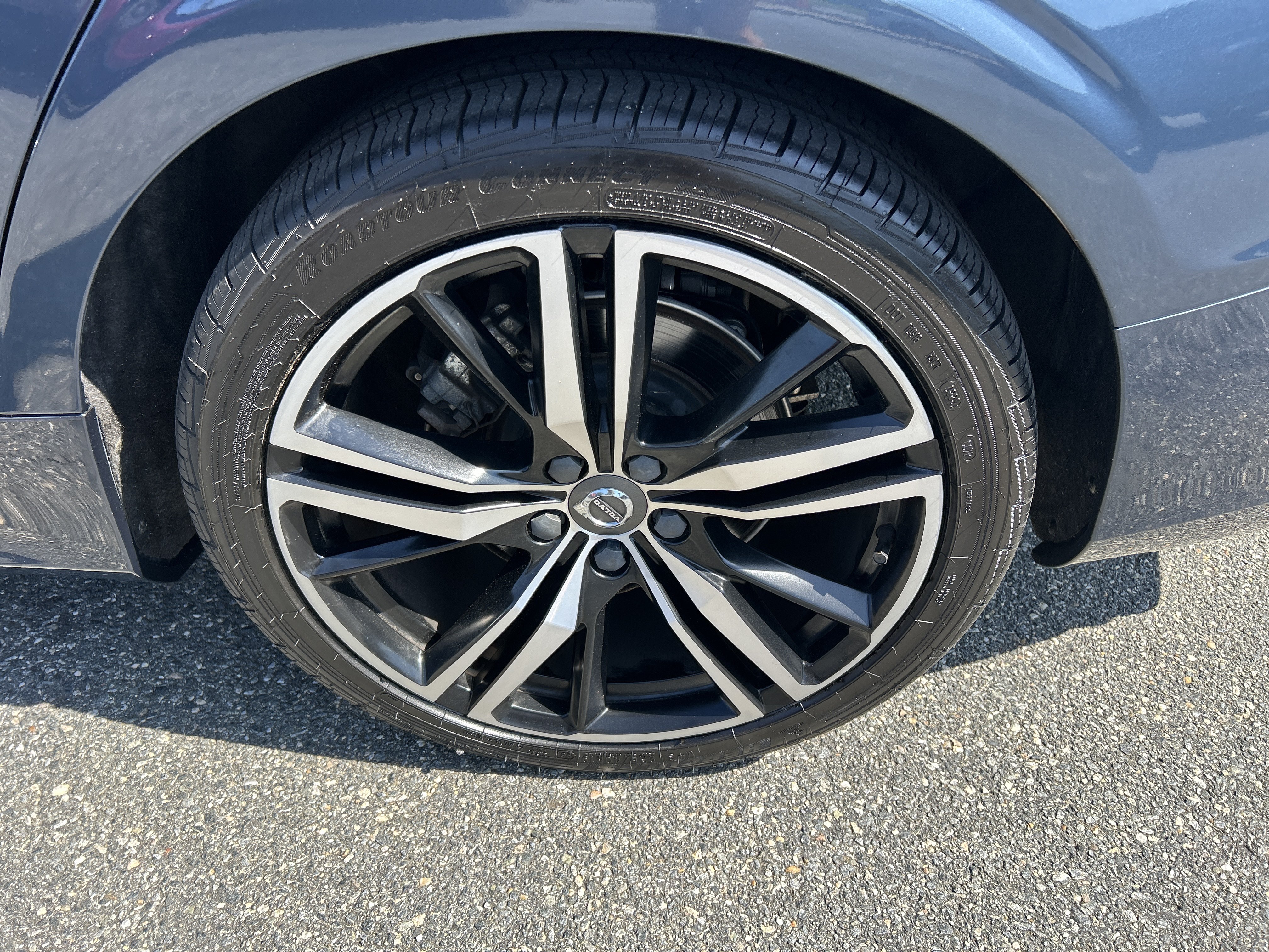 Used 2021 Volvo S60 T5 R-Design AWD/4WD image 3