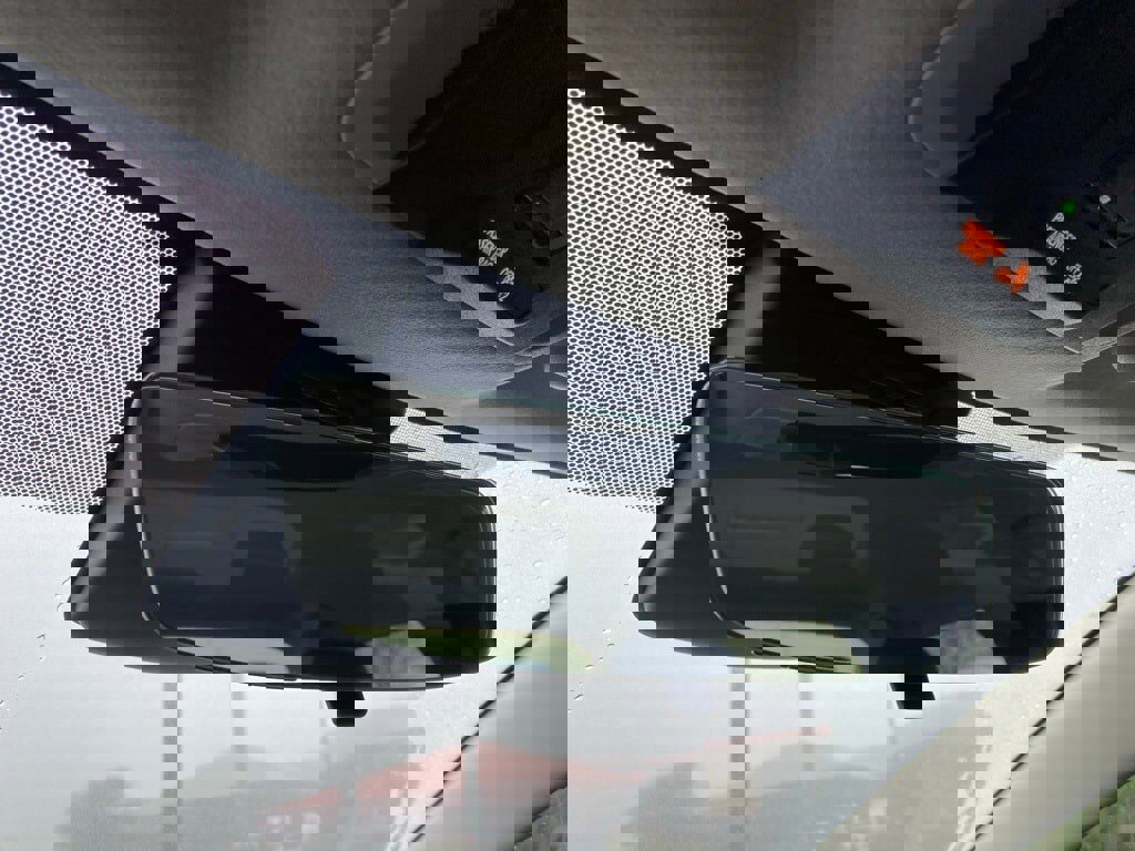 Used 2025 Toyota Corolla LE image 22