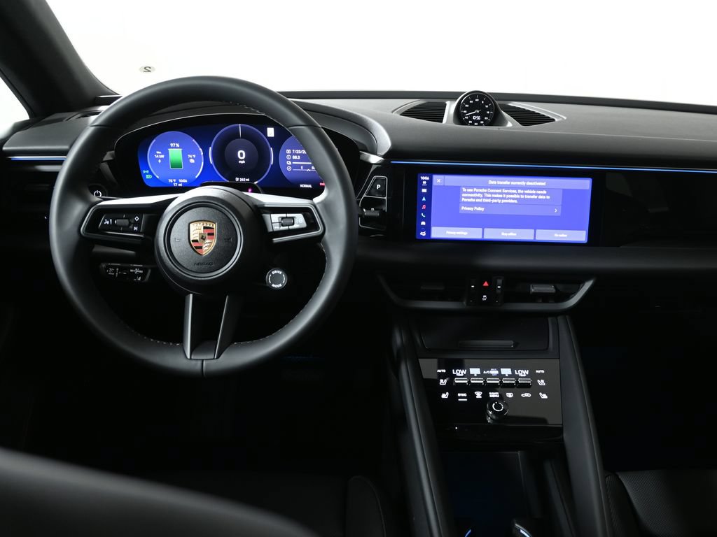 New 2026 Porsche Macan 4 Electric AWD/4WD image 16