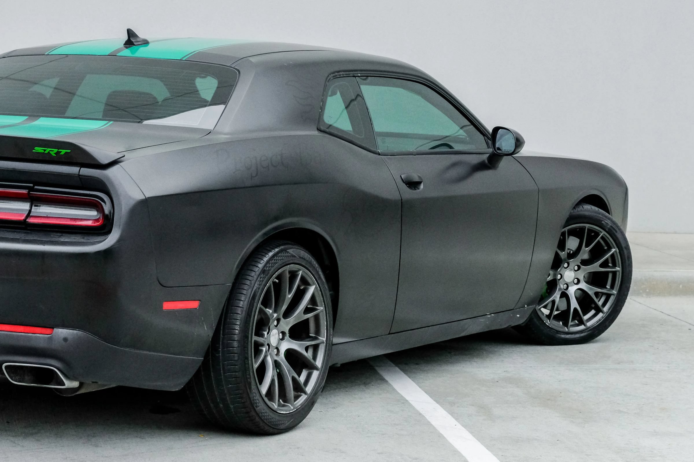 Used 2016 Dodge Challenger SRT w/ Technology Group RWD image 10