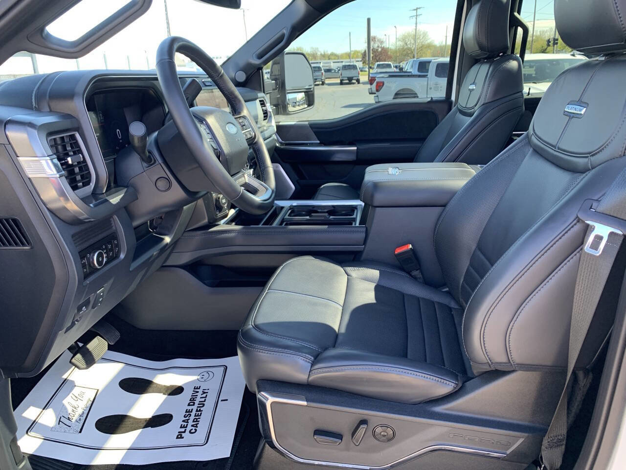 Used 2025 Ford F250 Platinum AWD/4WD image 15