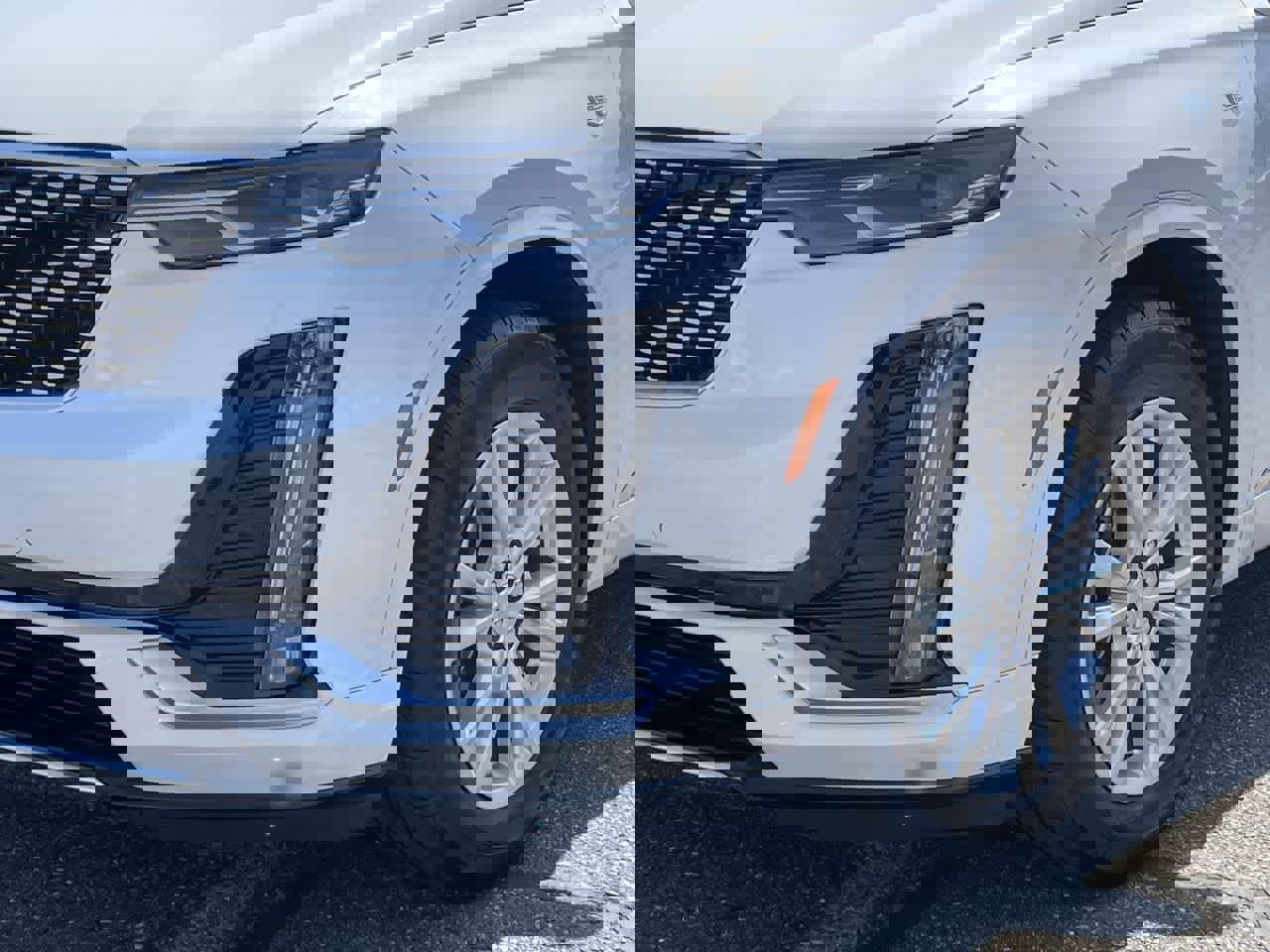 Certified 2025 Cadillac XT6 Luxury AWD/4WD image 37