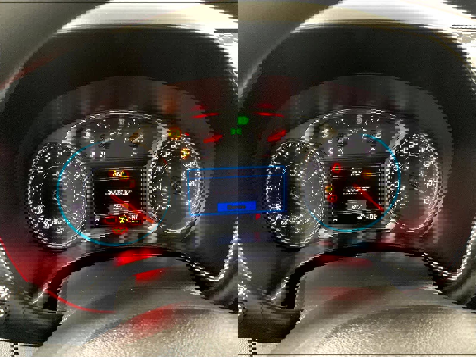 Used 2020 Chevrolet Equinox LT image 24