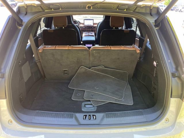 Certified 2023 Lincoln Aviator Reserve w/ Equipment Group 201A AWD/4WD image 30