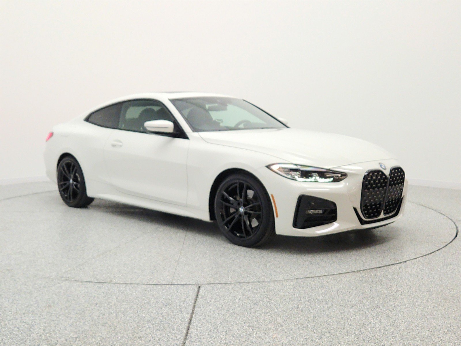 Used 2023 BMW 430i Coupe w/ M Sport Package RWD image 3