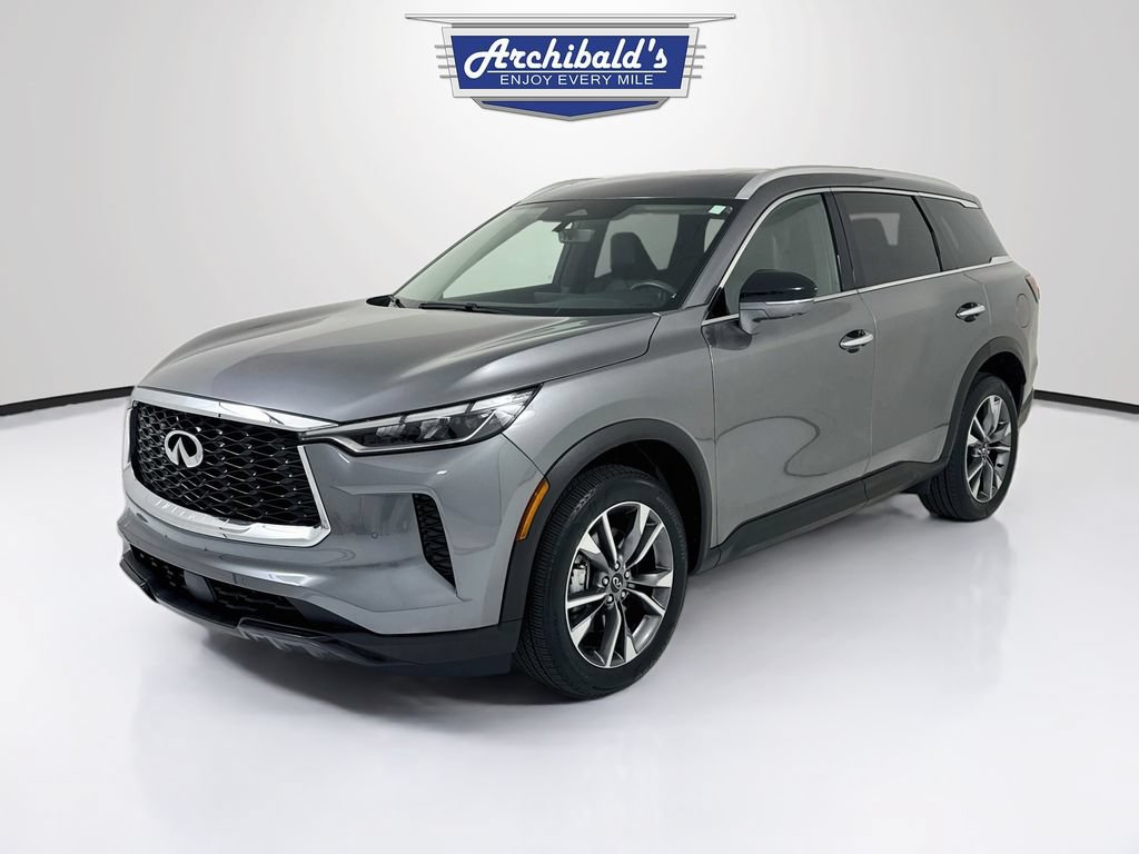 Used 2024 INFINITI QX60 Luxe AWD/4WD image 3