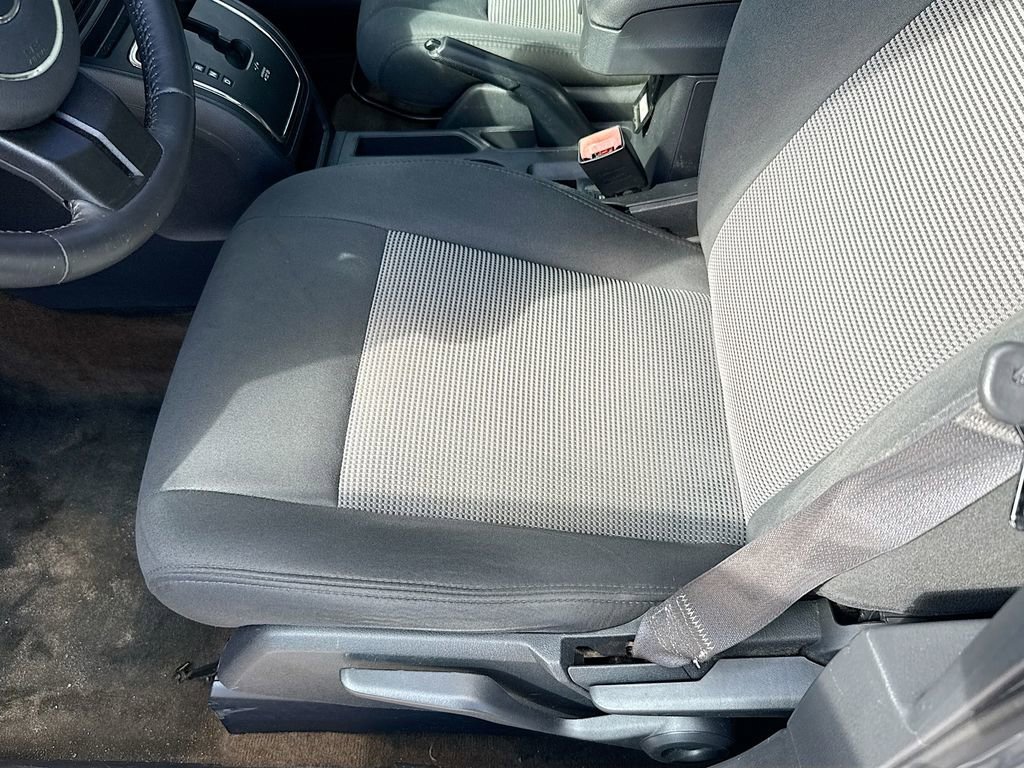 Used 2017 Jeep Patriot Latitude AWD/4WD image 21