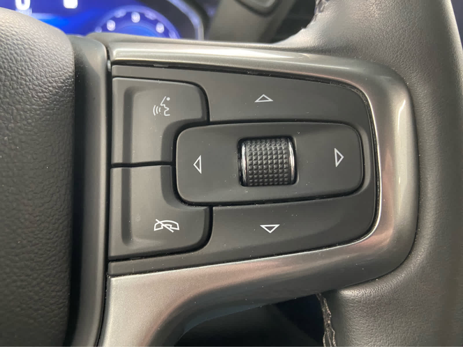 Used 2023 Chevrolet Silverado 1500 LT image 22