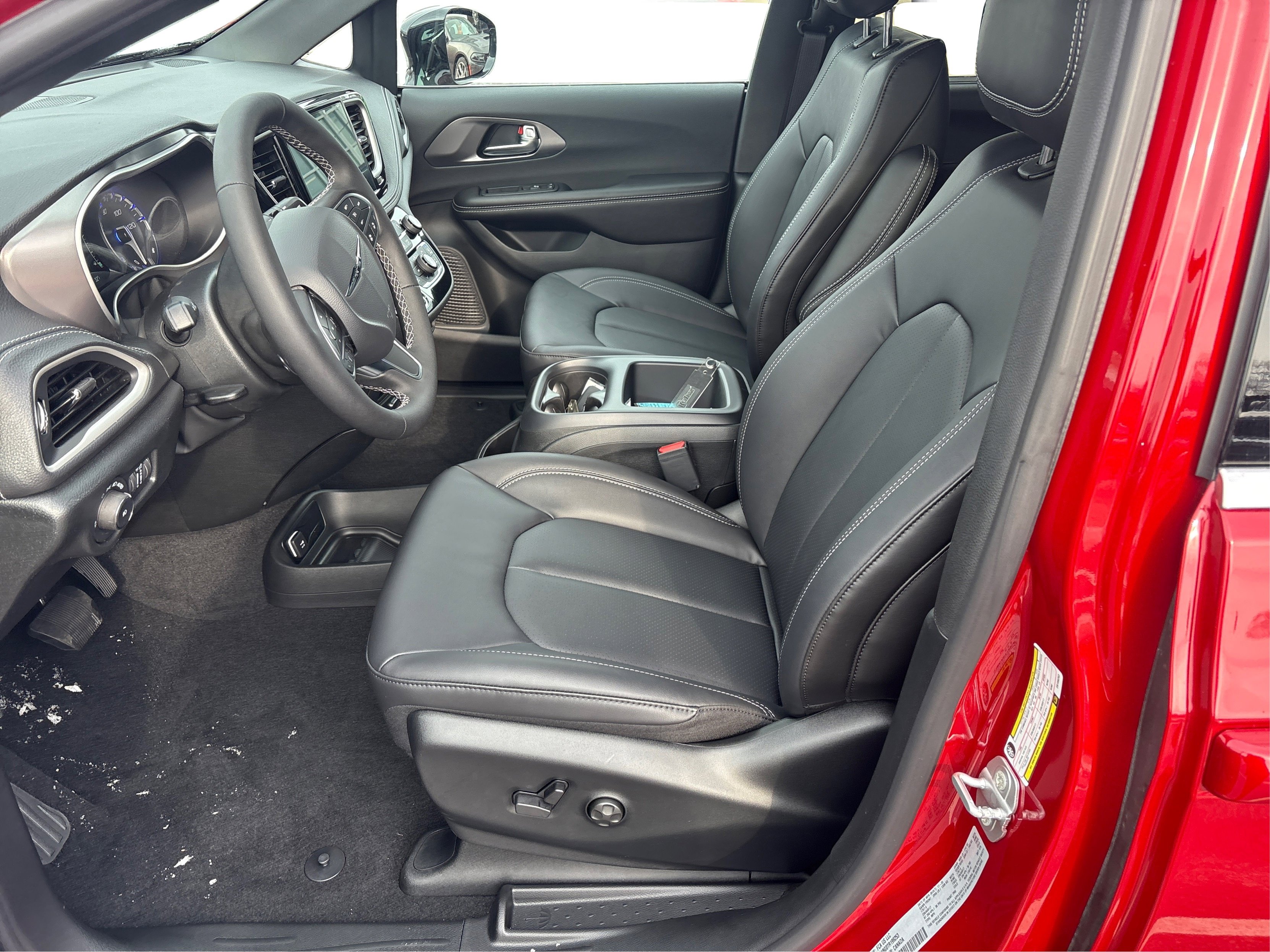 New 2026 Chrysler Pacifica Select image 9