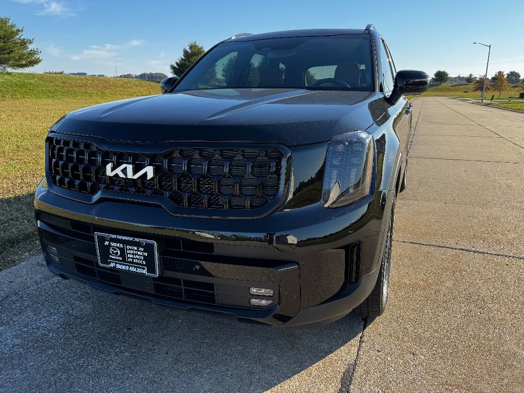 Used 2024 Kia Telluride SX X-Line image 2