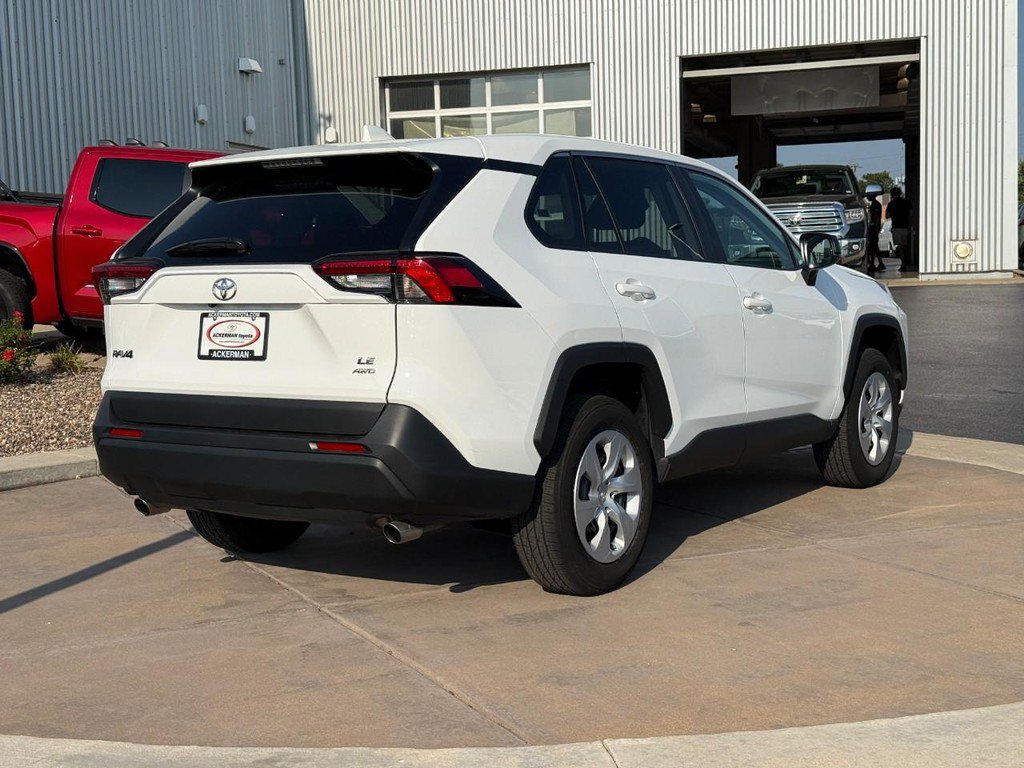 Certified 2025 Toyota RAV4 LE AWD/4WD image 5