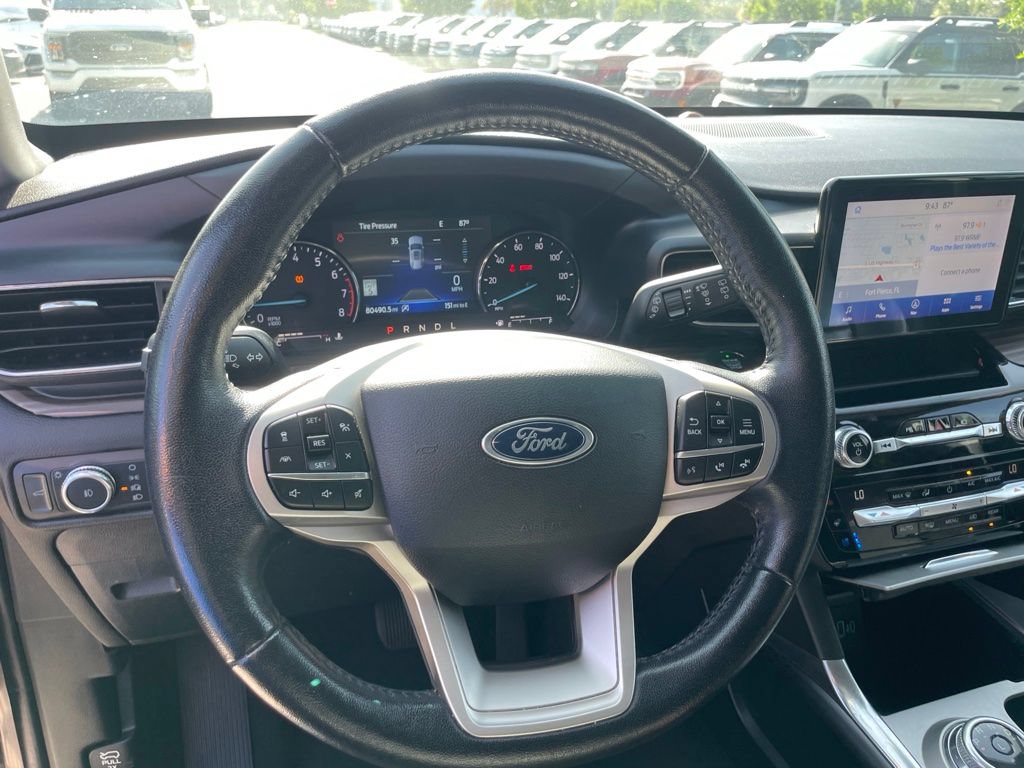 Used 2021 Ford Explorer Limited w/ Equipment Group 301A RWD image 12