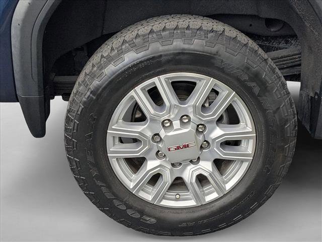 Used 2021 GMC Sierra 2500 SLT w/ SLT Preferred Package image 22