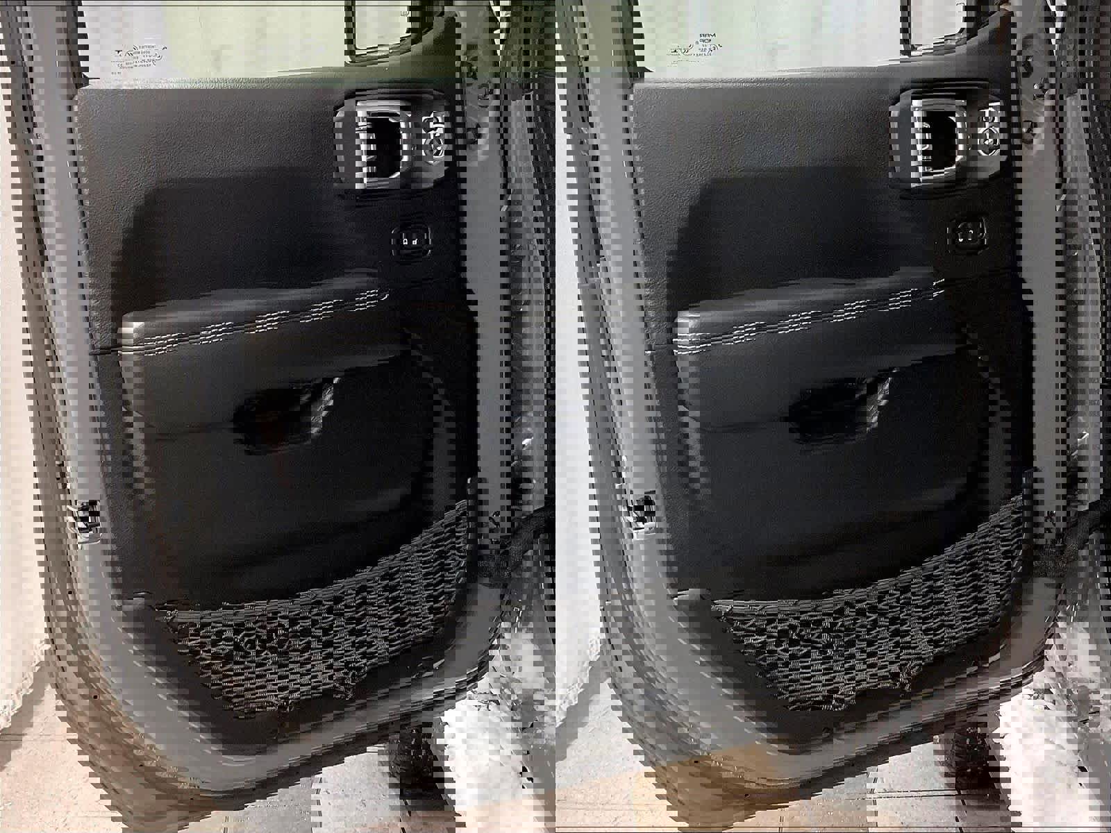 Used 2022 Jeep Wrangler Unlimited Sahara w/ Cold Weather Group image 9