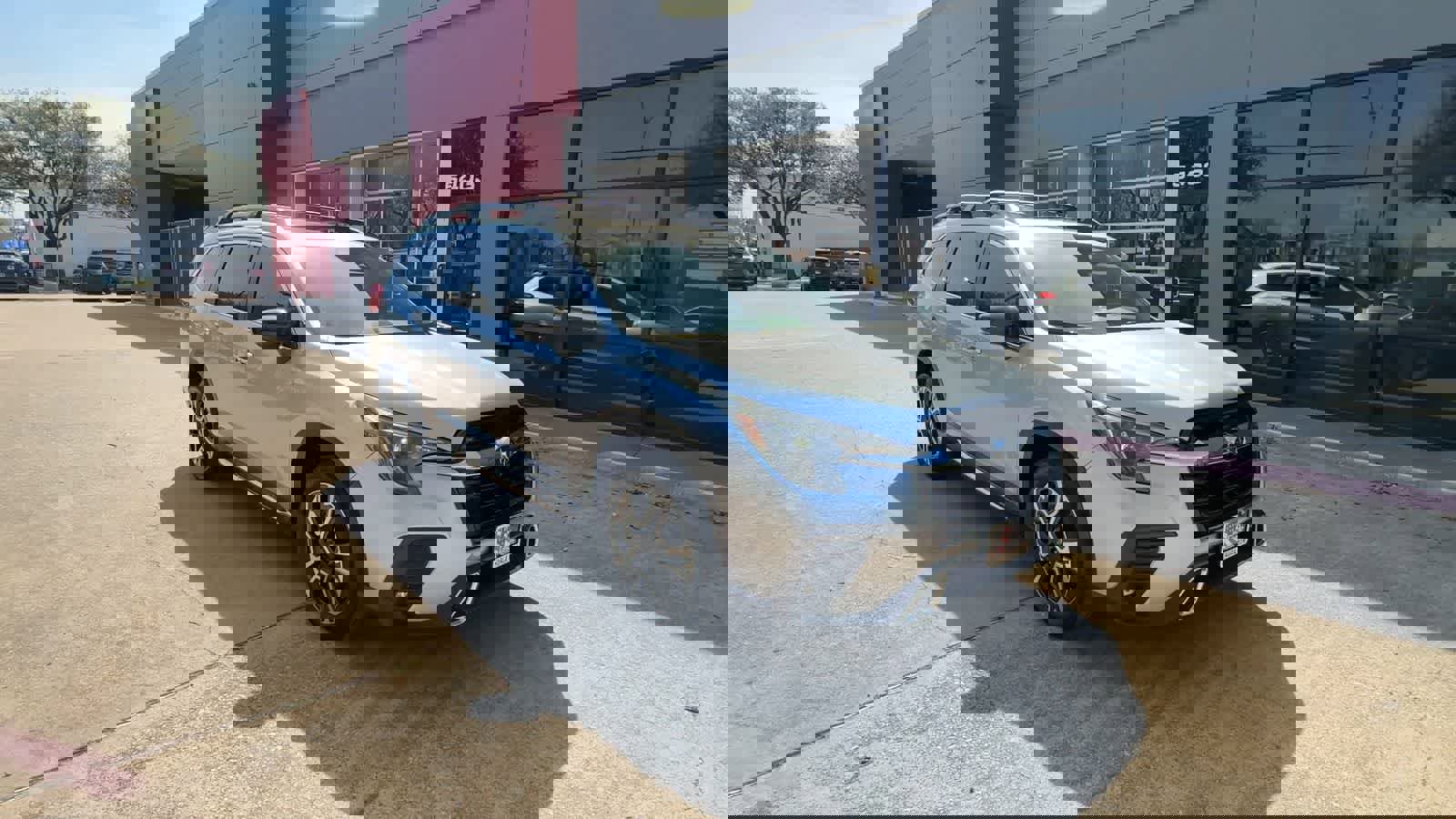 Used 2025 Subaru Ascent Touring w/ Popular Package #2 image 2