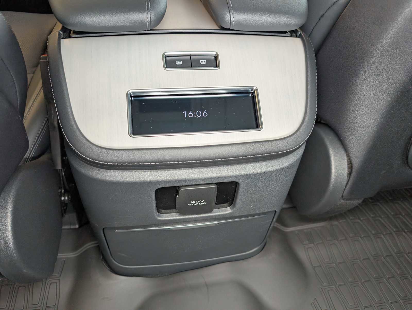 New 2025 Lincoln Navigator Reserve w/ Jet Appearance Package image 14