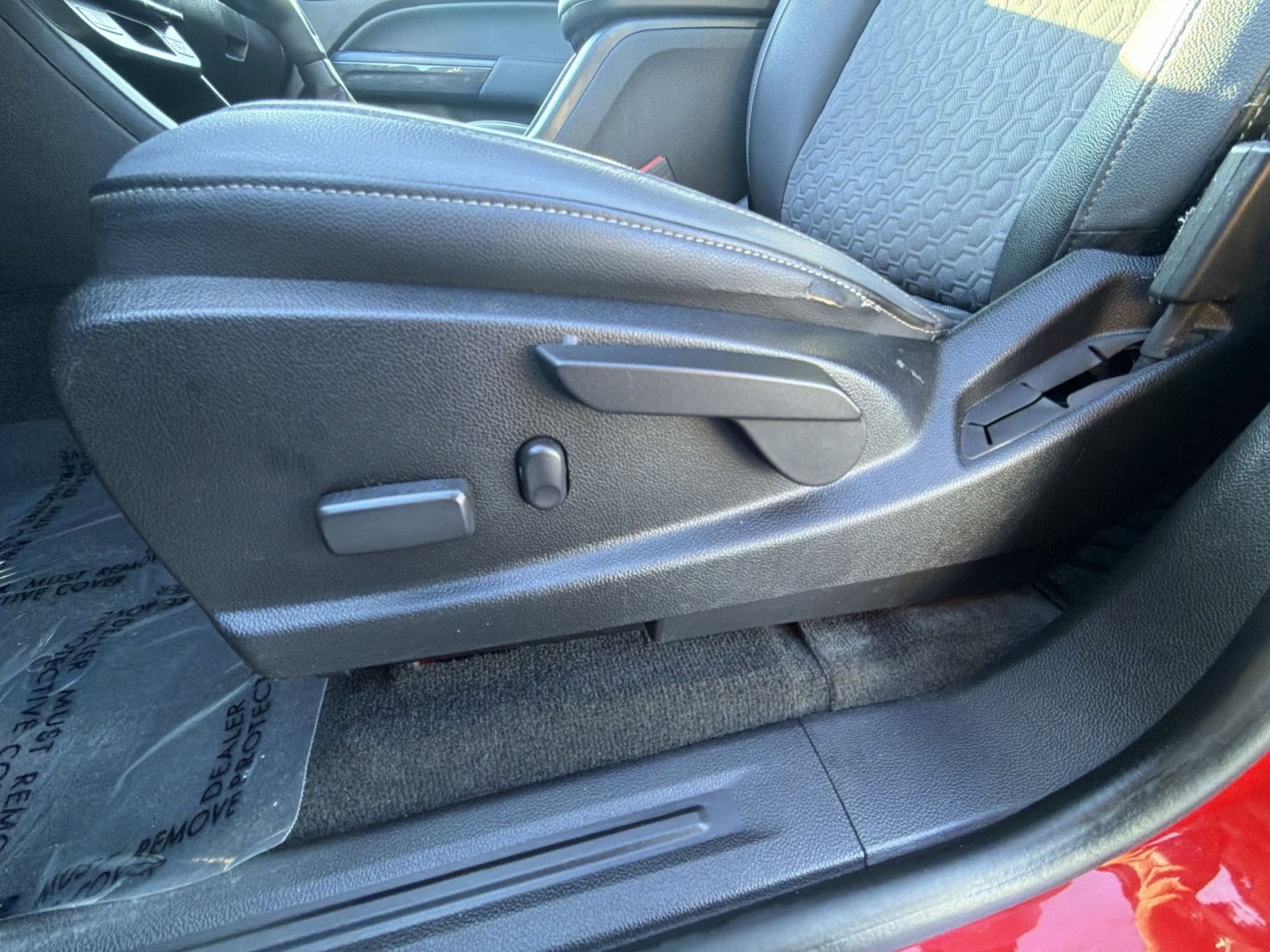 Used 2017 Chevrolet Colorado Z71 image 14