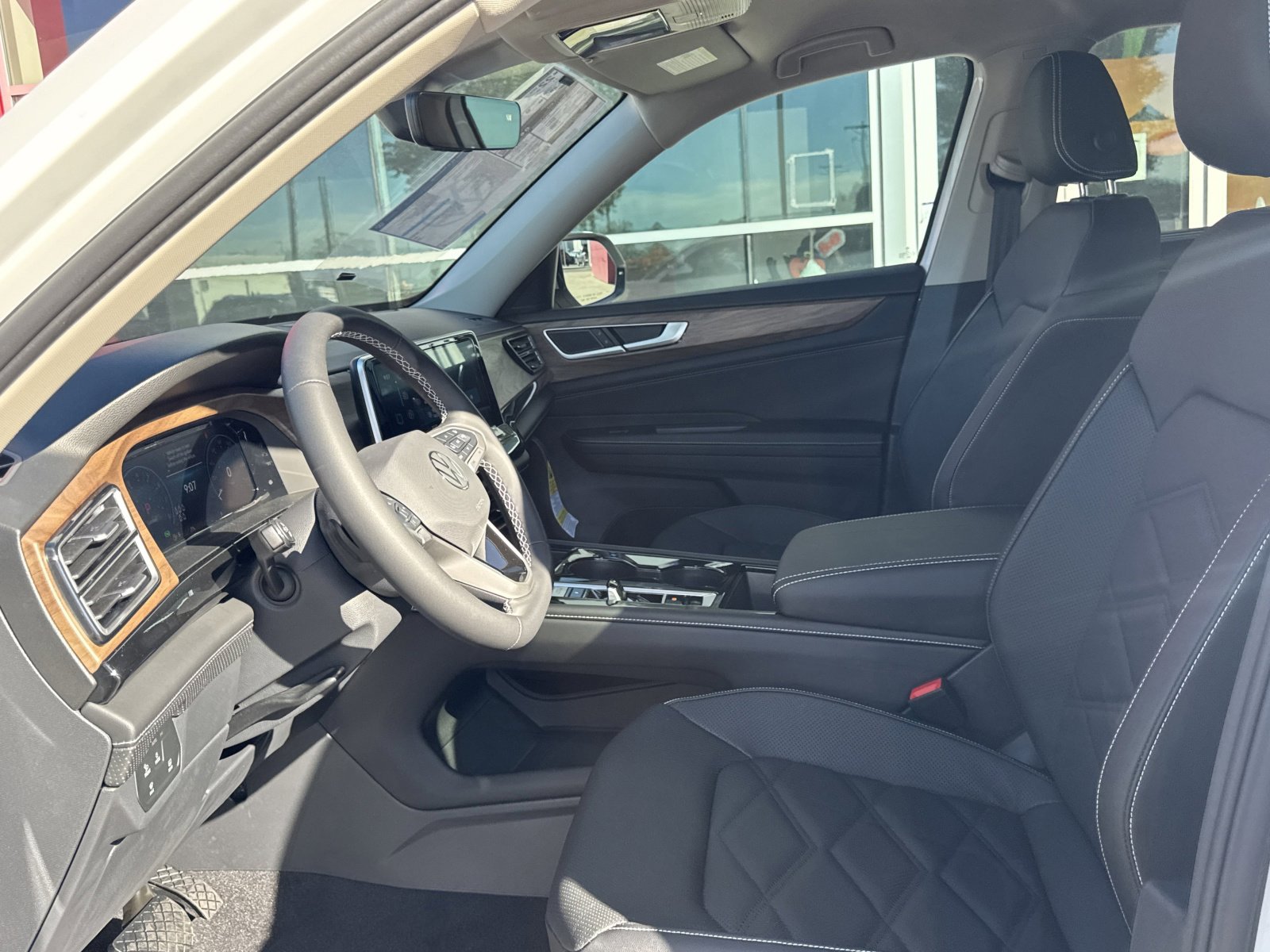 New 2026 Volkswagen Atlas SE image 10