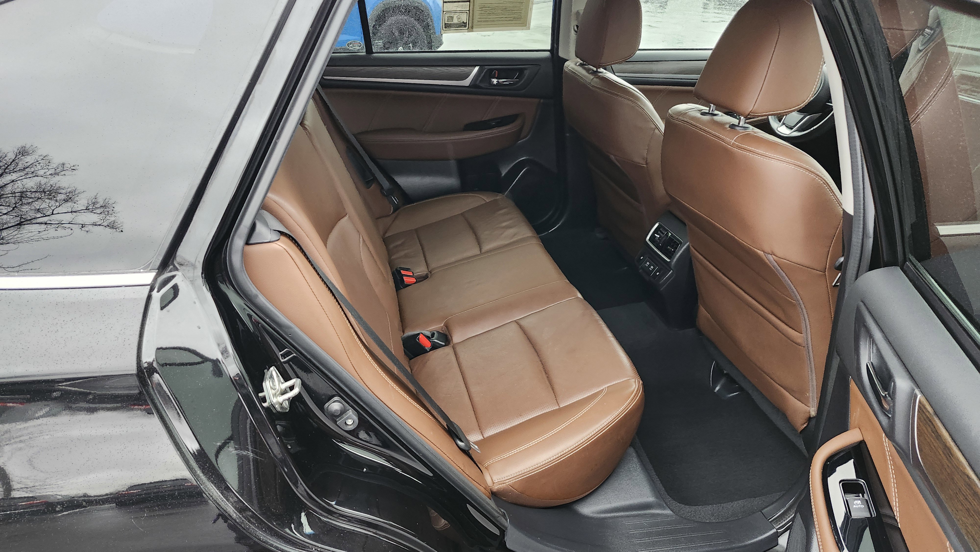 Used 2019 Subaru Outback 2.5i Touring image 19