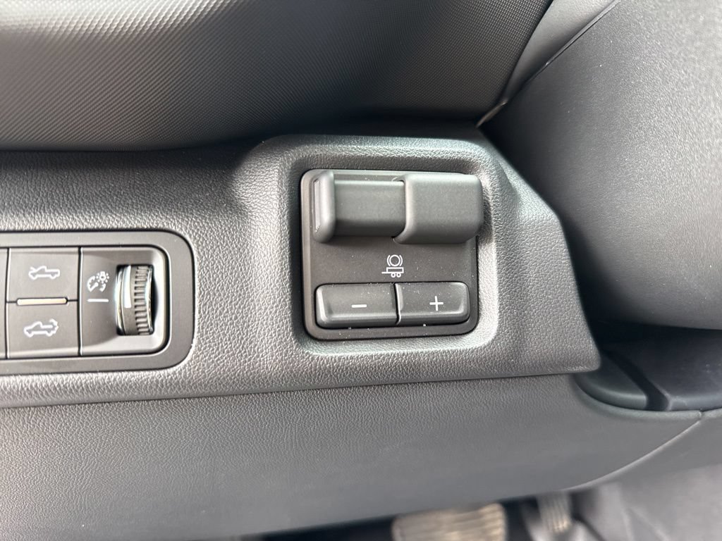 Used 2026 Chevrolet Silverado EV Trail Boss AWD/4WD image 54