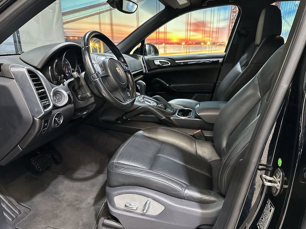 Used 2014 Porsche Cayenne AWD/4WD image 14