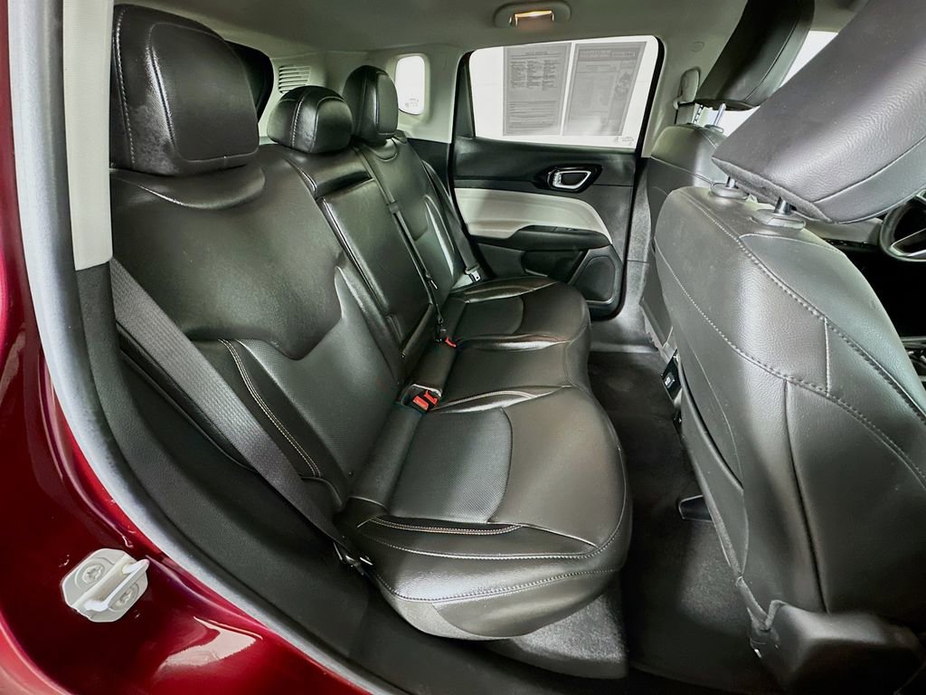 Certified 2022 Jeep Compass Limited image 37