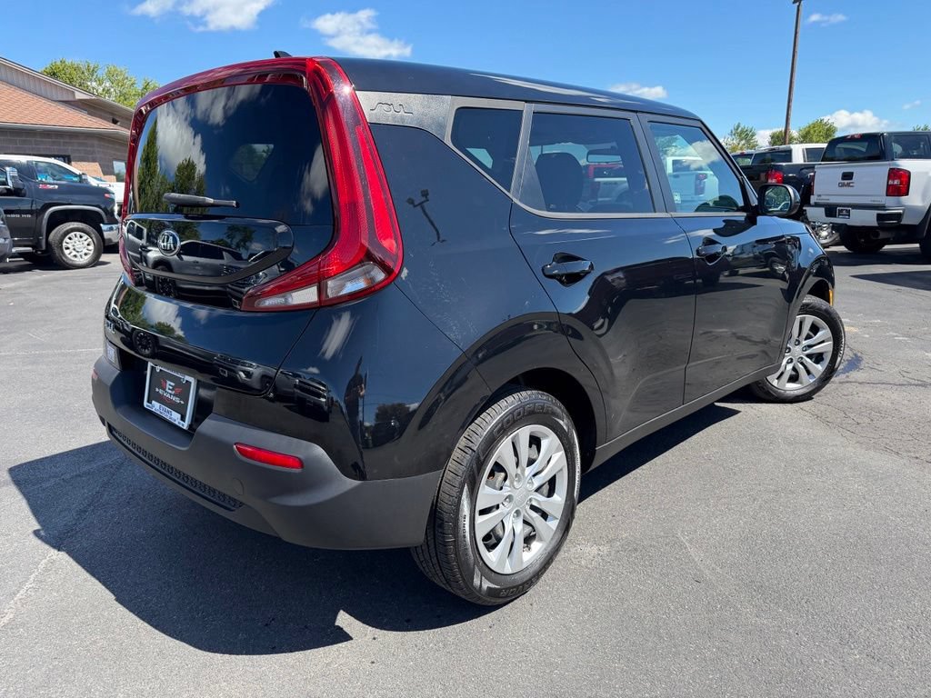 Used 2021 Kia Soul LX FWD image 7