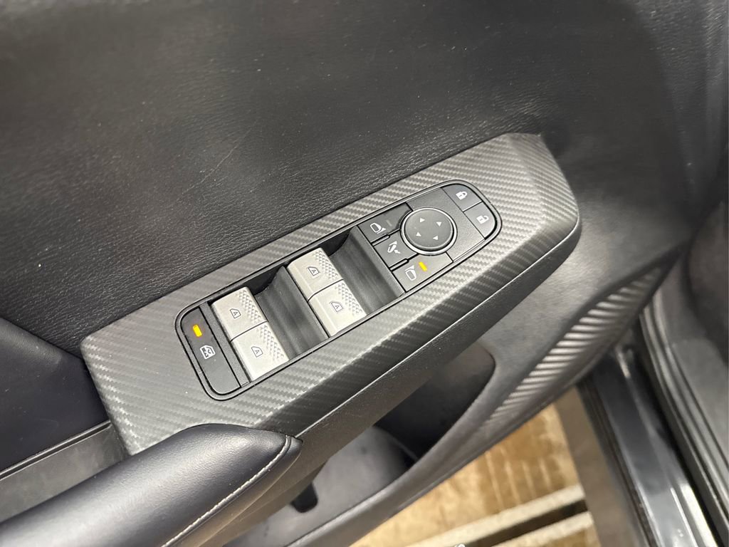 Used 2024 Mitsubishi Outlander SE image 39