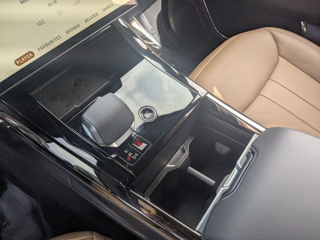 Used 2025 Land Rover Range Rover Sport Dynamic SE image 15