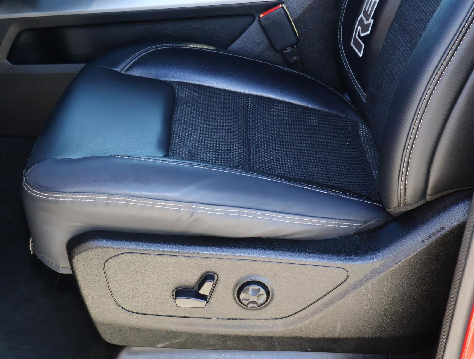 Used 2020 RAM 1500 Rebel image 15