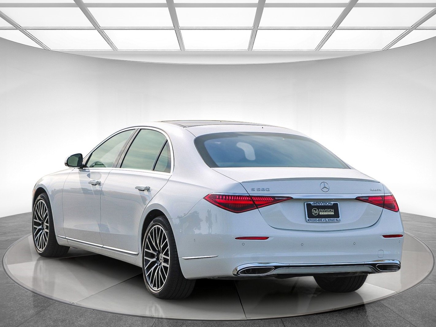 New 2024 Mercedes-Benz S 580 4MATIC Sedan image 2