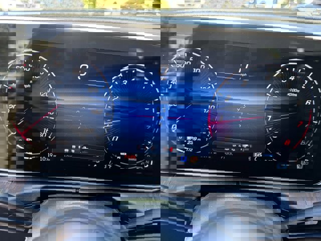 New 2025 Mercedes-Benz C 300 Sedan image 12